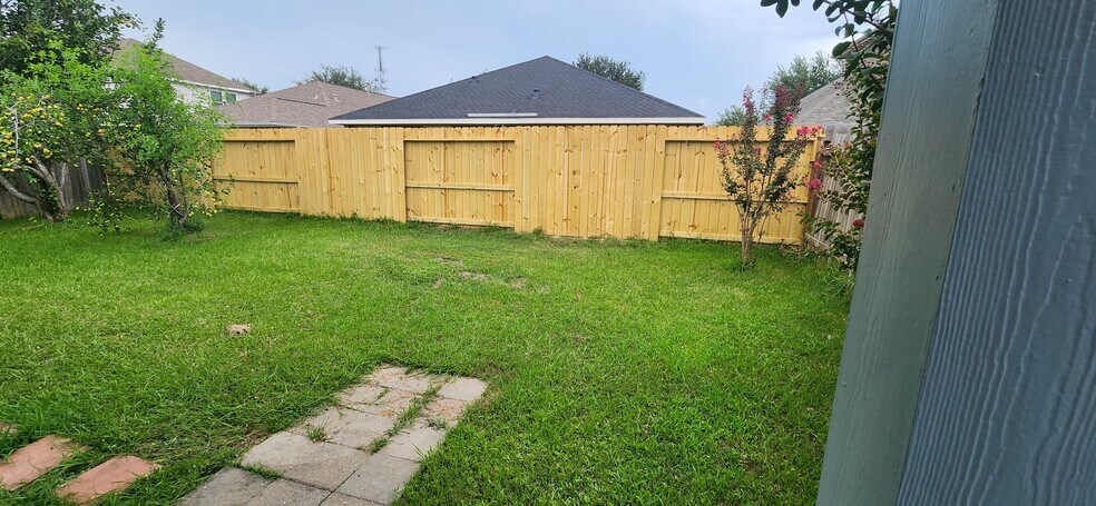 backyard - 6110 Moran Crest Dr