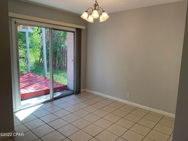 Building Photo - 1510 Clay Ave