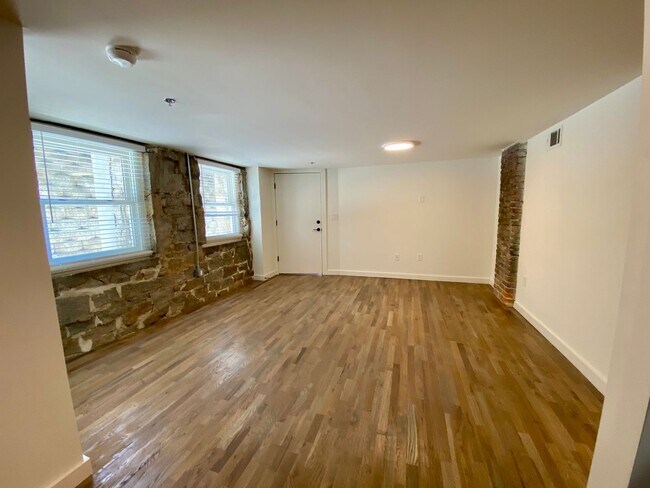 Building Photo - Brand New Luxury Apartments Steps from Beltline