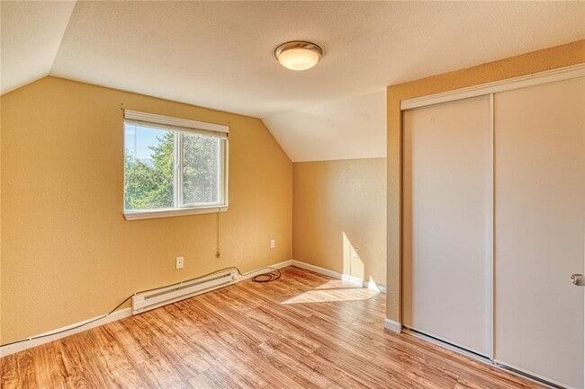 Building Photo - 296 Hartt Hill Dr