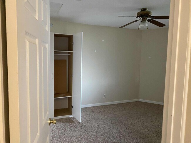 Building Photo - Cozy Unit in Westminster for Lease
