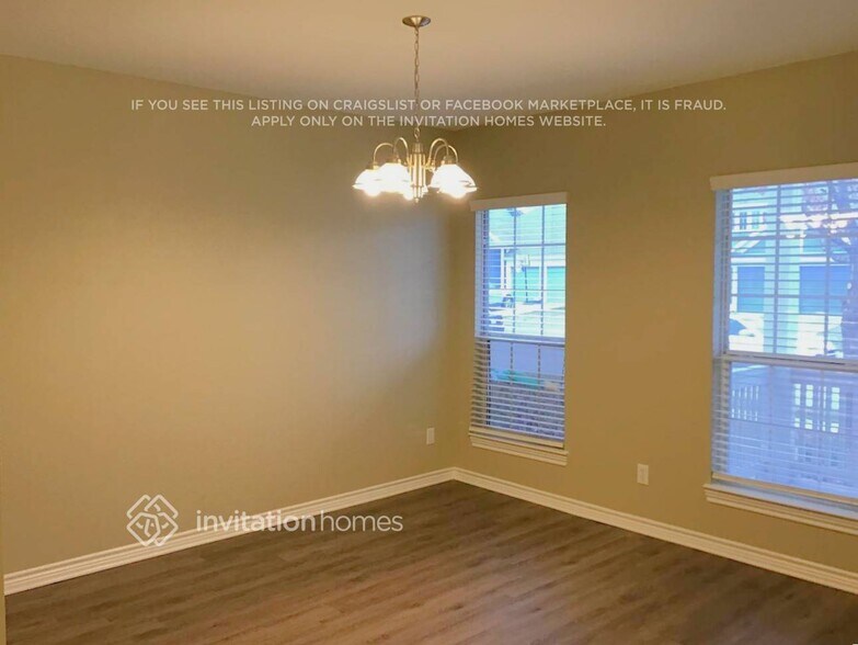 Building Photo - 9913 Old Field Dr