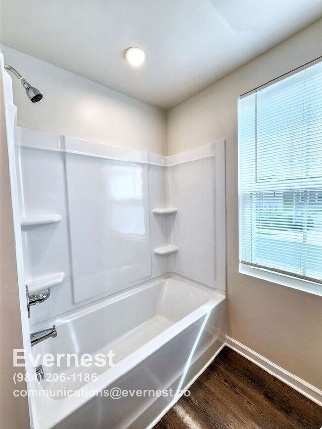 Building Photo - 4469 Captain Falls Dr