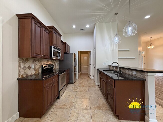 Building Photo - Spacious 4BR/2BA Home in Fort Walton Beach Near Eglin Parkway!