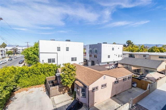 Building Photo - 5130 Riverton Ave