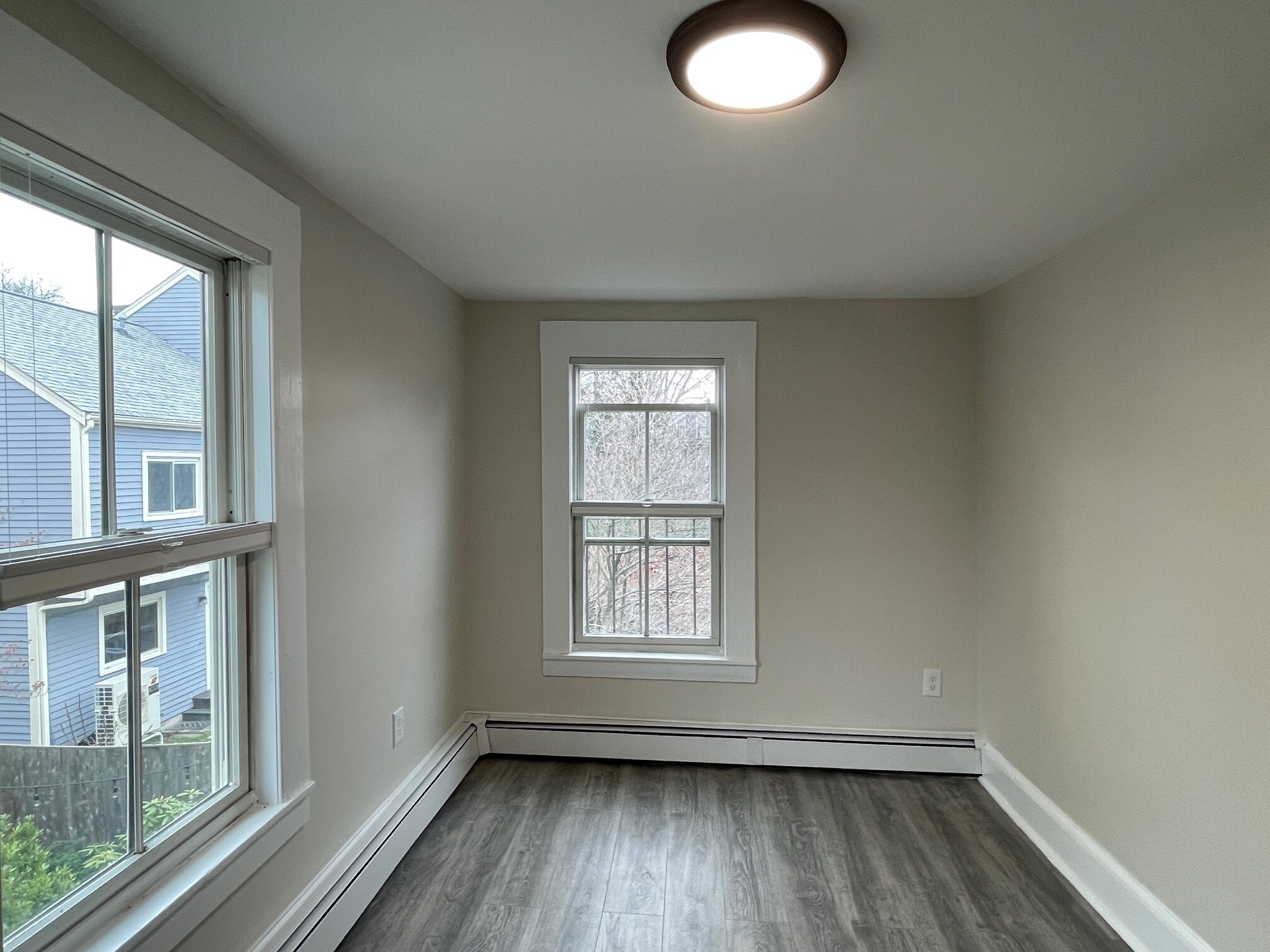 Building Photo - 26 Kenwood St