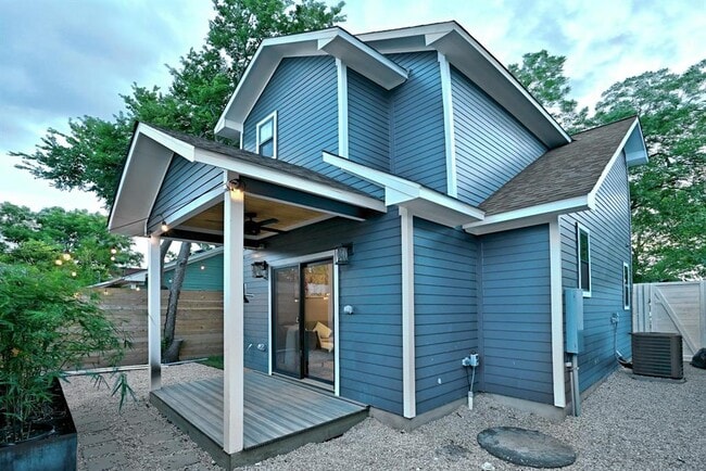 Building Photo - 4313 Maybelle Ave