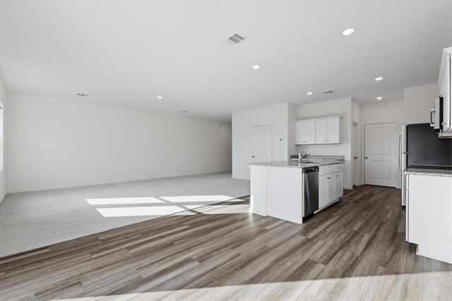 Building Photo - 2018 Prairie Ln