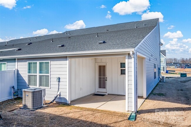 Building Photo - 153 Stella Ln