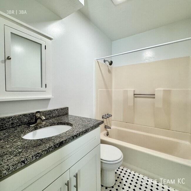 Building Photo - 4420 Jarboe St