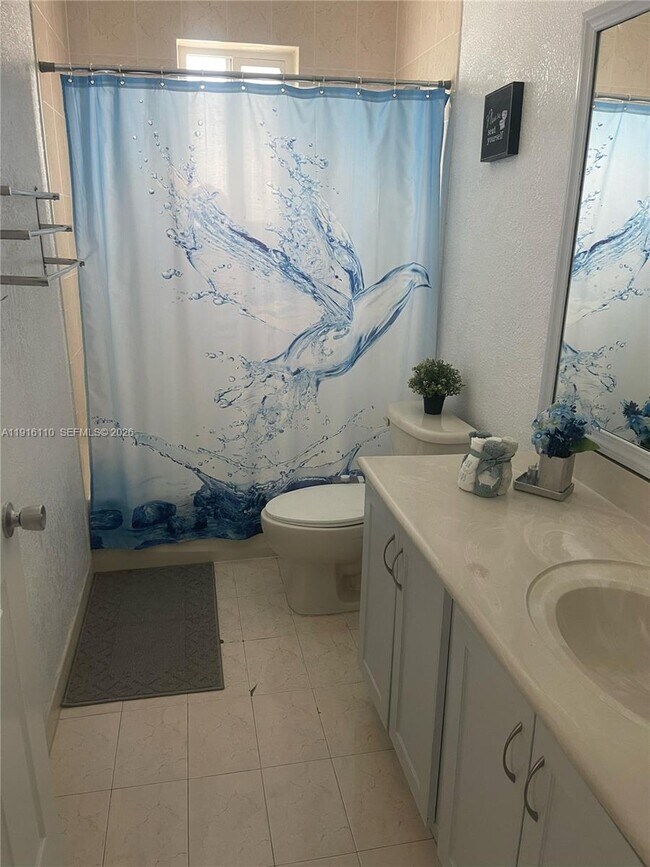 Building Photo - 3102 NE 3rd Dr