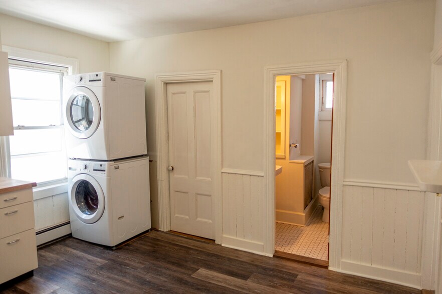 In Unit Washer/Dryer - 30 Royal St