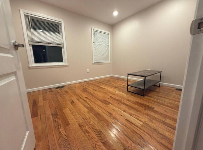 Building Photo - 126-03 172nd St