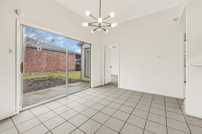 Building Photo - 13023 Lima Dr