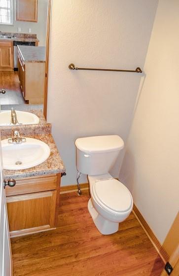 Building Photo - 2868 W Lakewood Dr