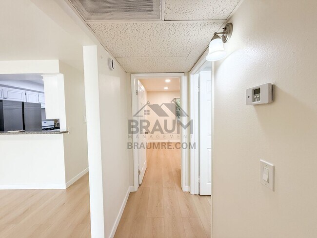 Building Photo - 11839 Burbank Blvd