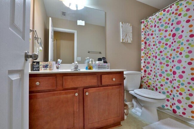 Building Photo - 1033 Gather Dr