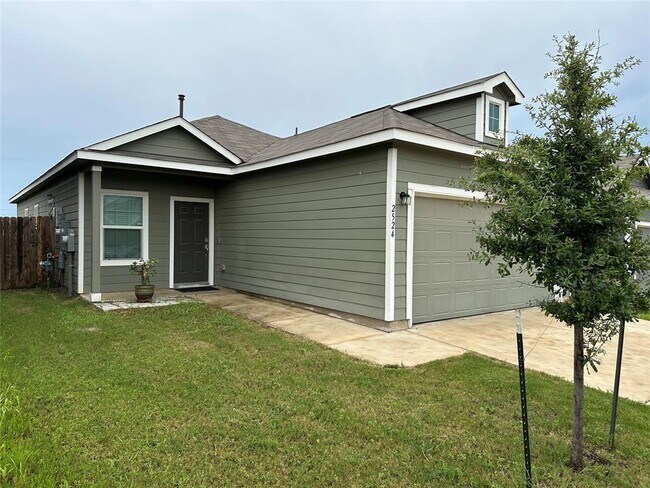 Primary Photo - 2524 Forgetmenot Ln