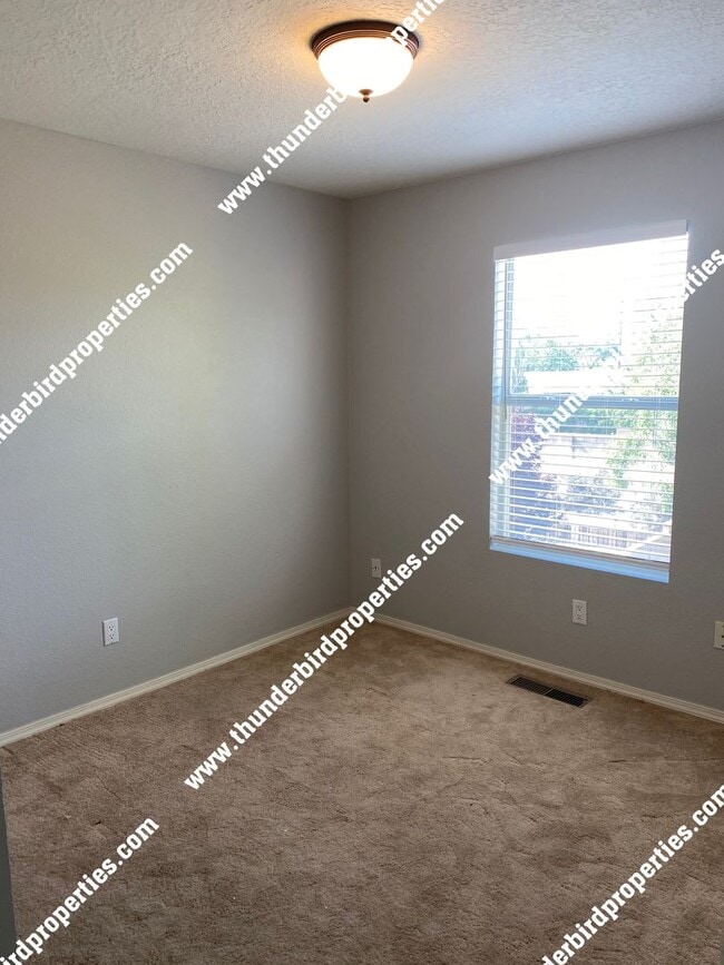 Building Photo - 6505 Sonrisa Pl NE