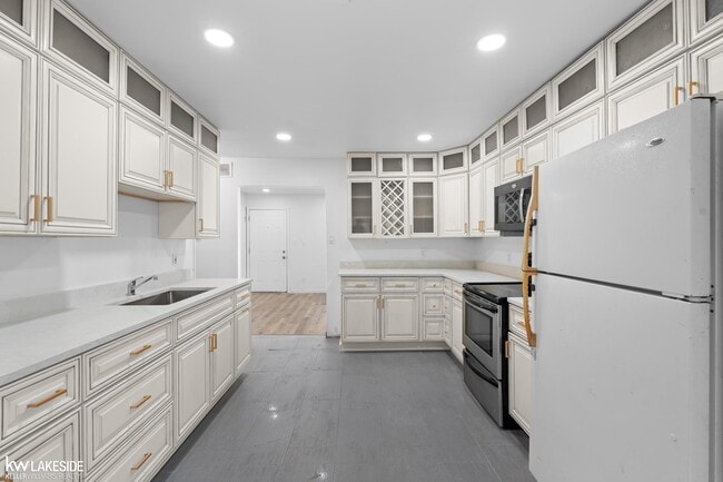 Building Photo - 21222 Atlantic Ave