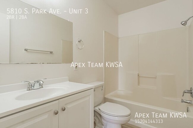 Building Photo - $1150- 2 Bed | 1.5 Bath Townhome Unit with...