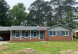 Building Photo - Nice 3-bedroom ranch in Stone Mountain