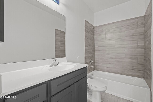 Building Photo - 13853 Summer Story Ave