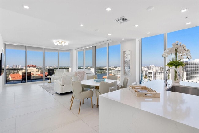 Building Photo - 151 N Seabreeze Blvd