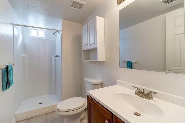 Building Photo - 17032 N 16th Dr