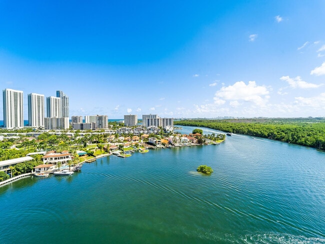 Building Photo - 400 Sunny Isles Blvd