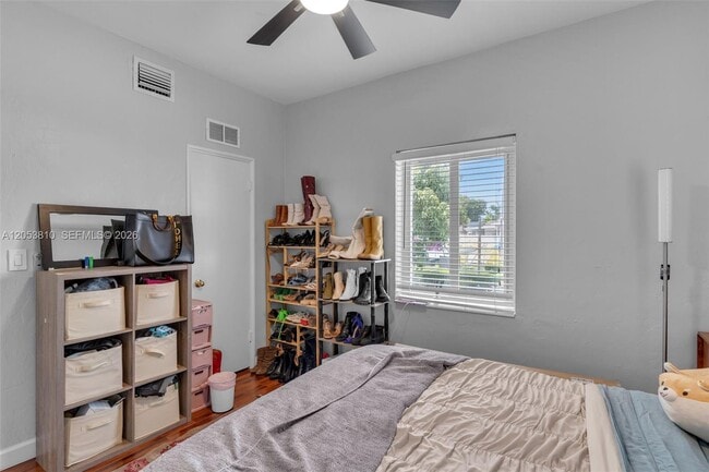 Building Photo - Northwest Flagler Terrace, Miami, FL 33125 - 2 BR 1 BA house