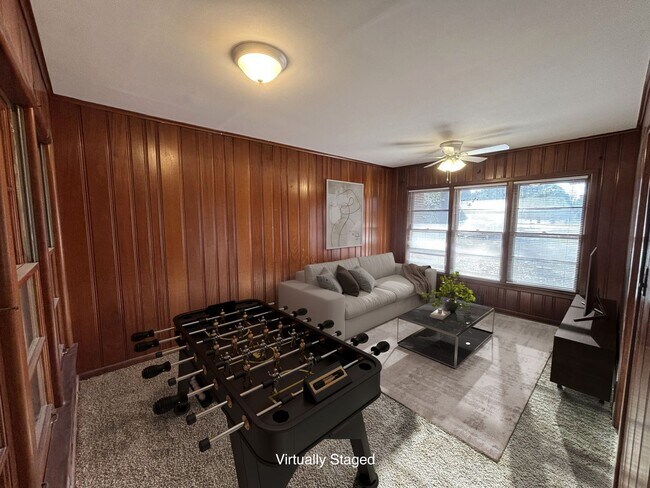 Building Photo - HUGE House near Athens Tech FOR RENT