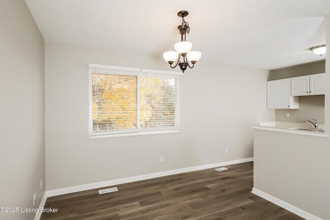 Building Photo - 7411 Autumn Bent Way