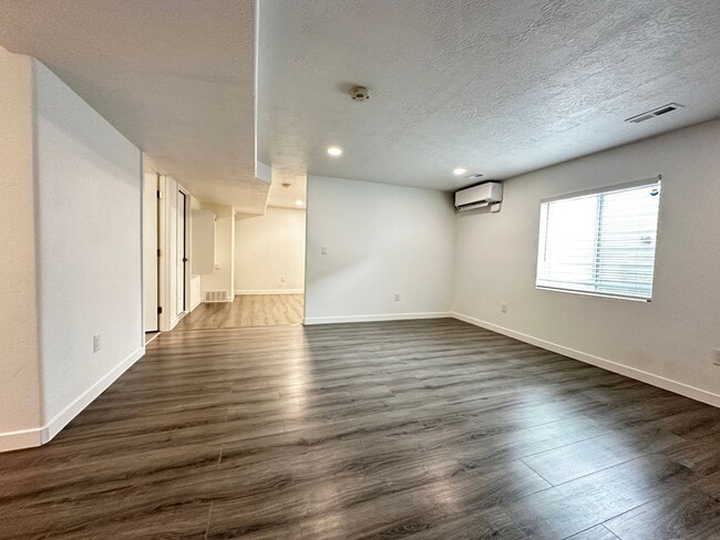 Building Photo - Great Lehi Home Now Available!