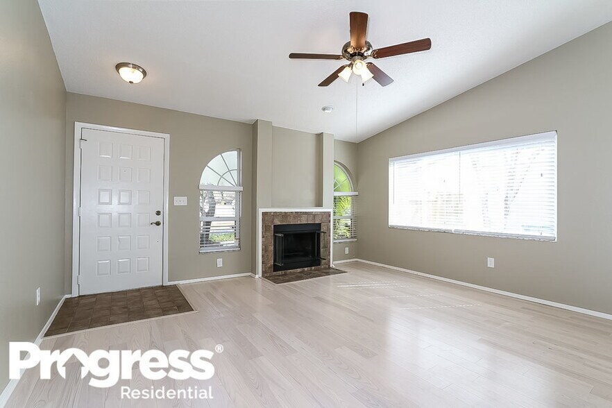 Building Photo - 13414 Laraway Dr