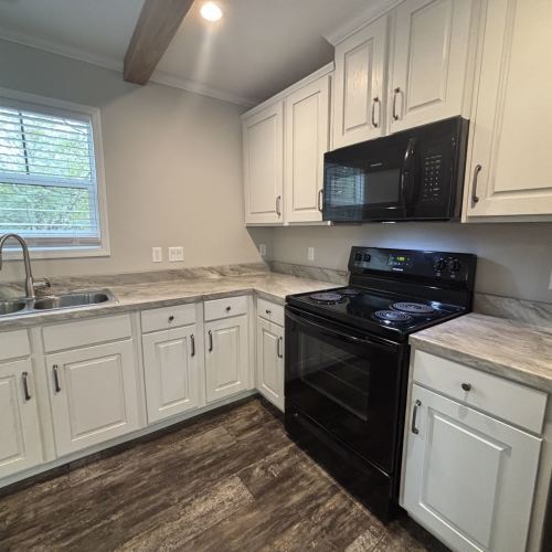 Building Photo - 105 Andrew Ave