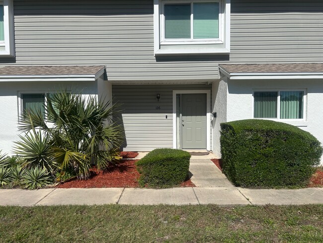 Primary Photo - 126 Tomoka Meadows Blvd