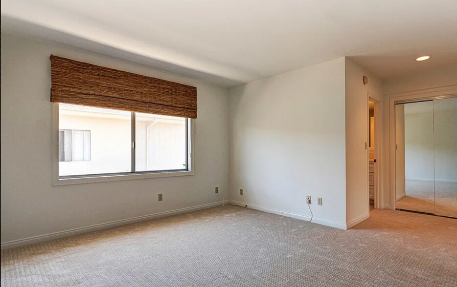 Building Photo - 13240 Fiji Way