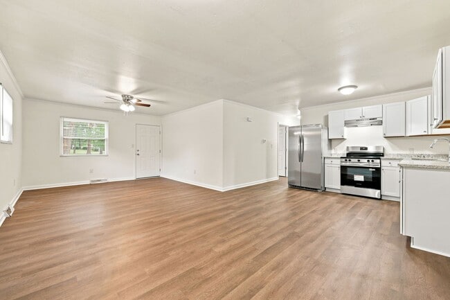 Building Photo - 209 Montpelier Ave