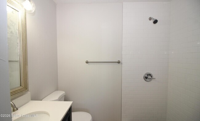 Building Photo - 75 Rivercliff Ln
