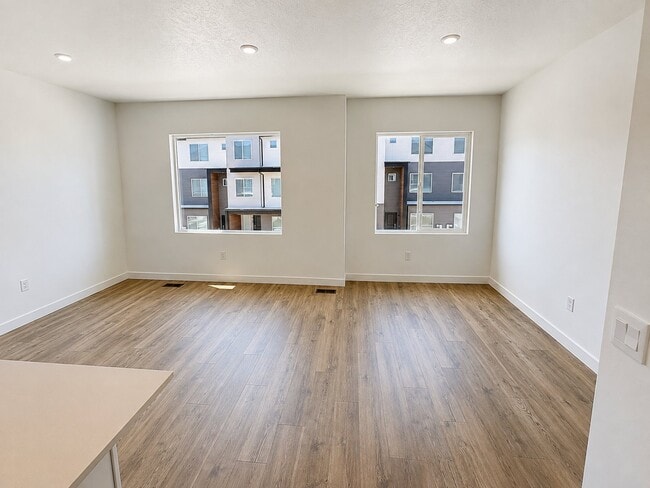 Building Photo - 416 S 1110 W