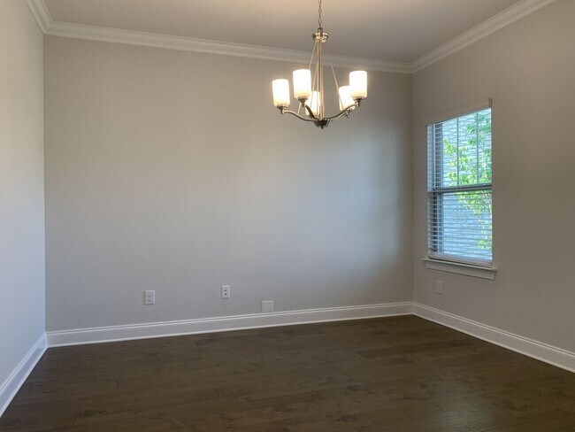 Building Photo - Coming Soon! Available 8/10/26 Stunning 4 bed, 2.5 bath residence in the highly sought-after Foxl...