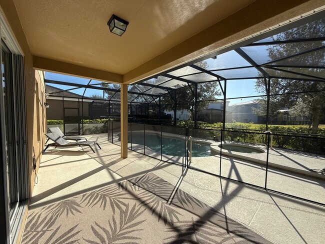 Building Photo - 5380 Oakbourne Ave