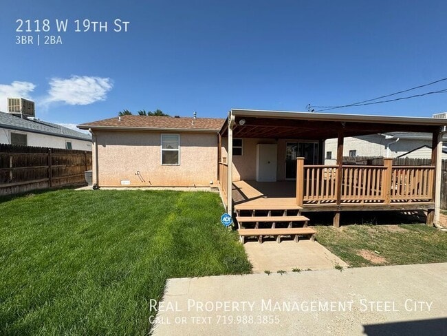 Building Photo - 2118 W 19th St