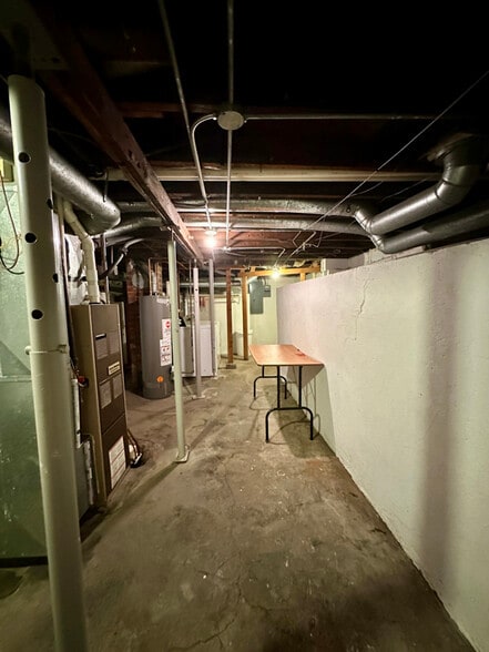 Building Photo - 3059 Hanscom Blvd