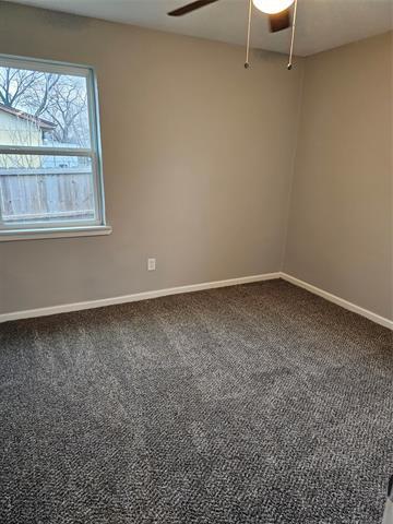 Building Photo - 305 Deepwood St