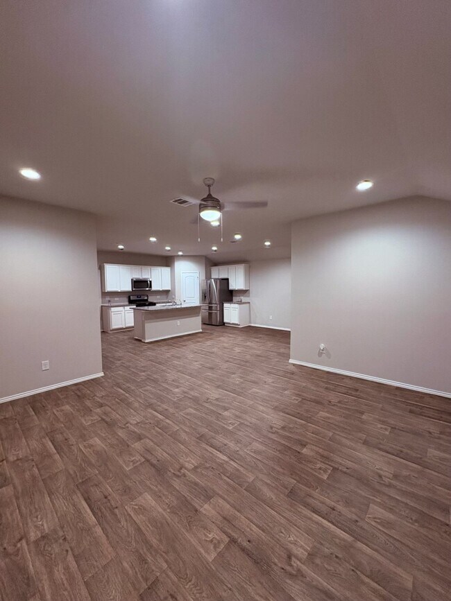 Building Photo - 22426 Busalla Trail