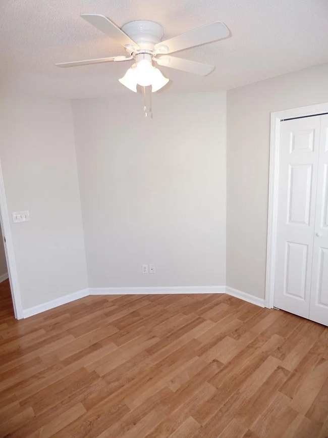 Building Photo - 210 Tibton Cir