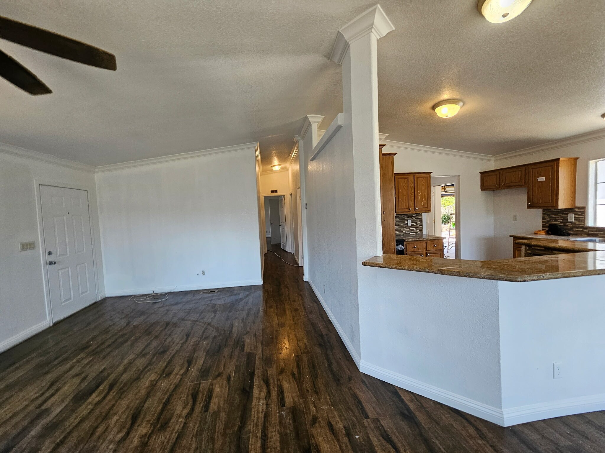 Building Photo - 24405 Manzanita Rd