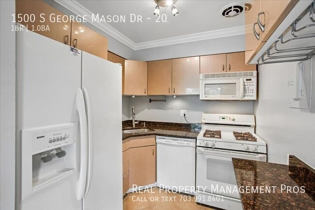 Building Photo - 1500 S George Mason Dr